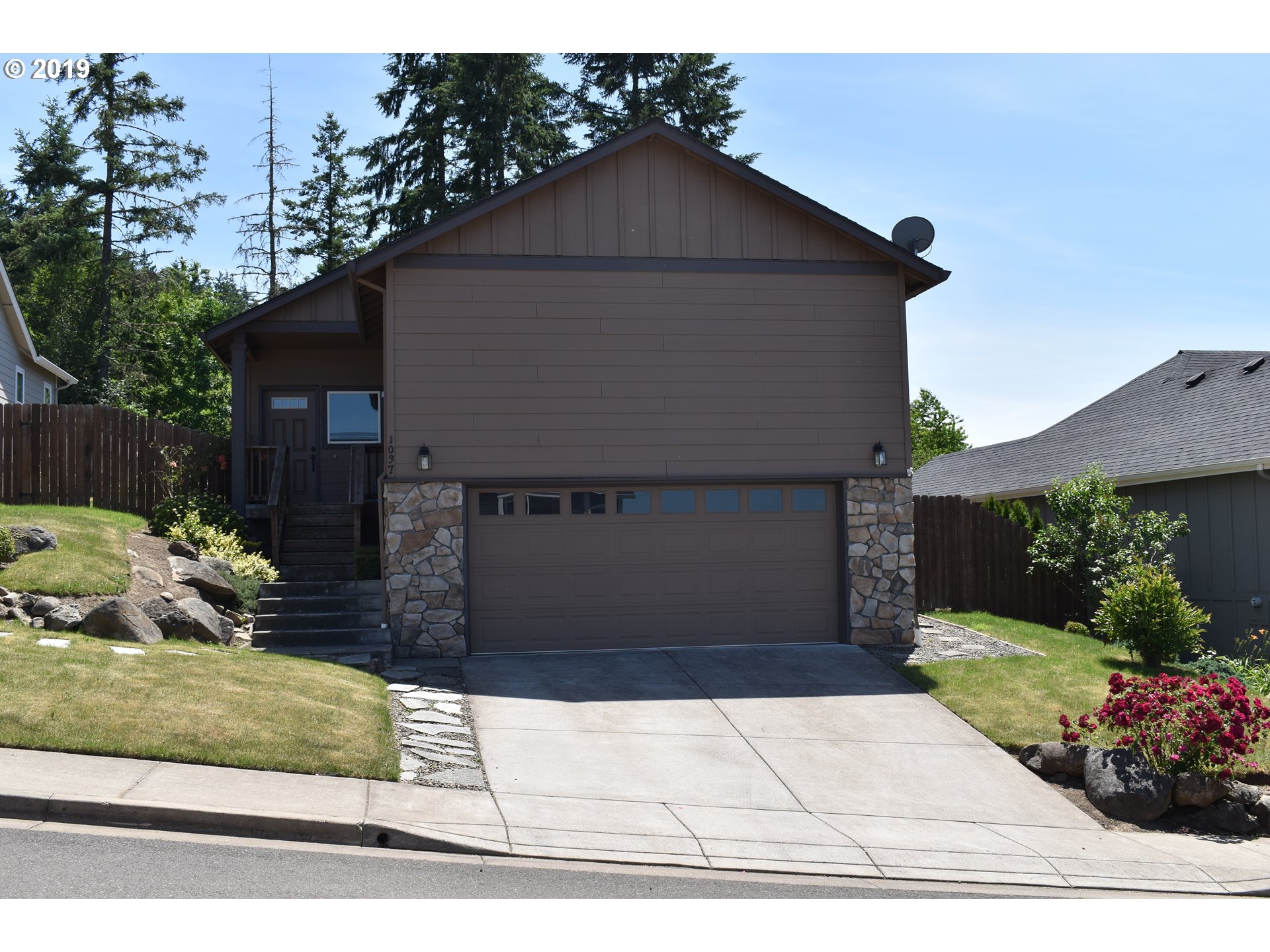 1037 RUBY CLAIR DR Eugene Home Listings - Galand Haas Real Estate