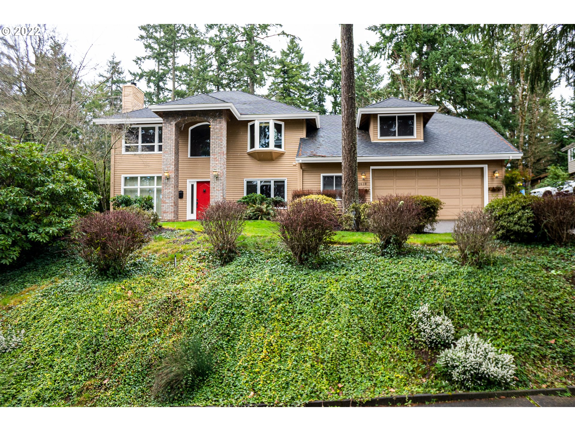 2630 Bowmont DR Eugene Home Listings - Galand Haas Real Estate
