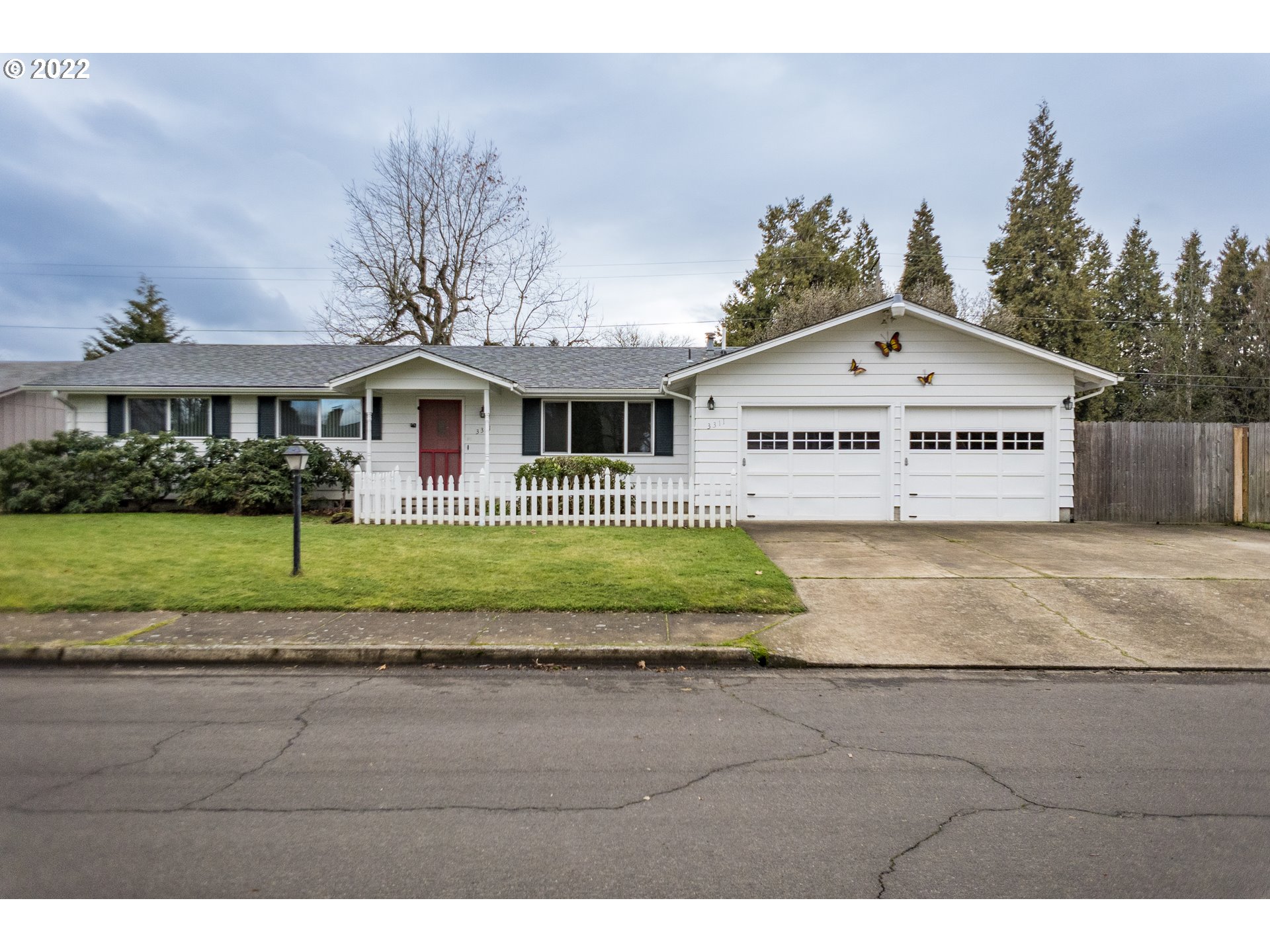 3311 Ginkgo WAY Eugene Home Listings - Galand Haas Real Estate