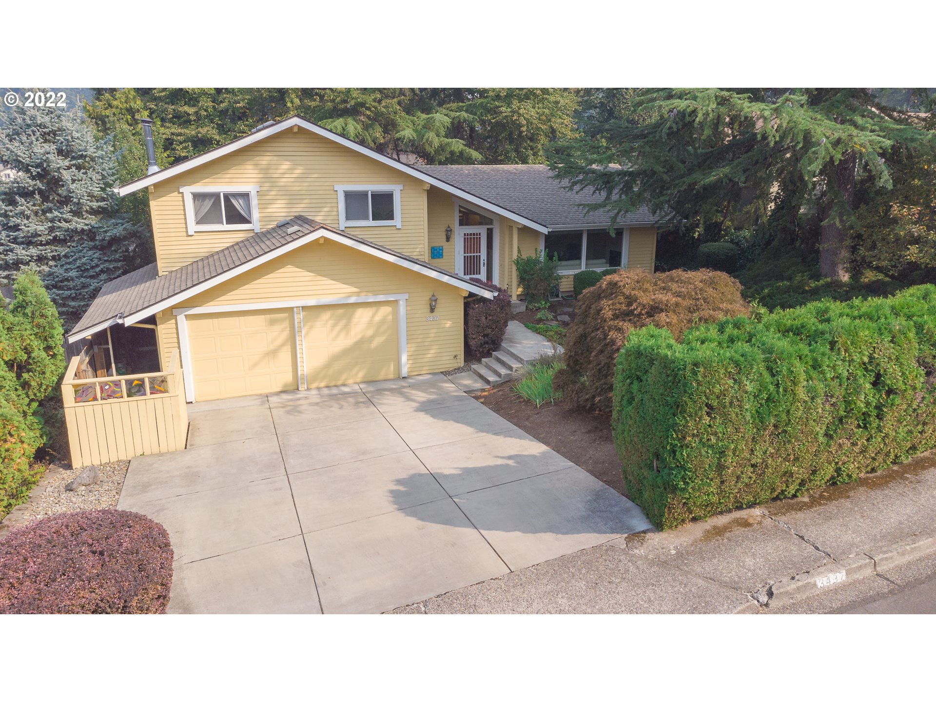 3437 Chaucer WAY Eugene Home Listings - Galand Haas Real Estate