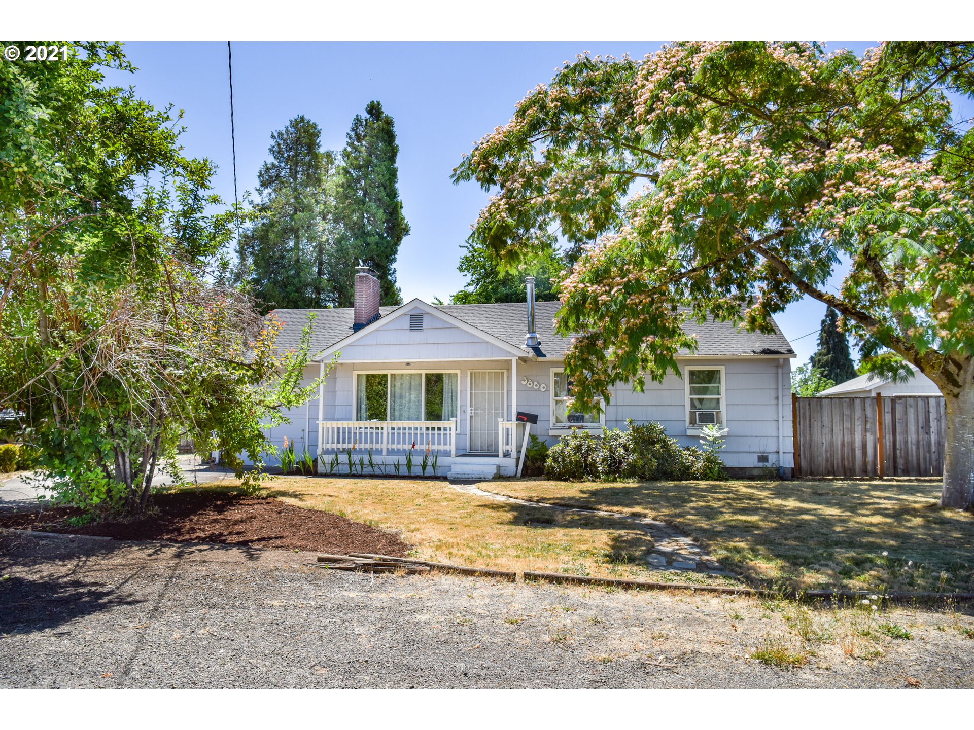 3860 Bell AVE Eugene Home Listings - Galand Haas Real Estate