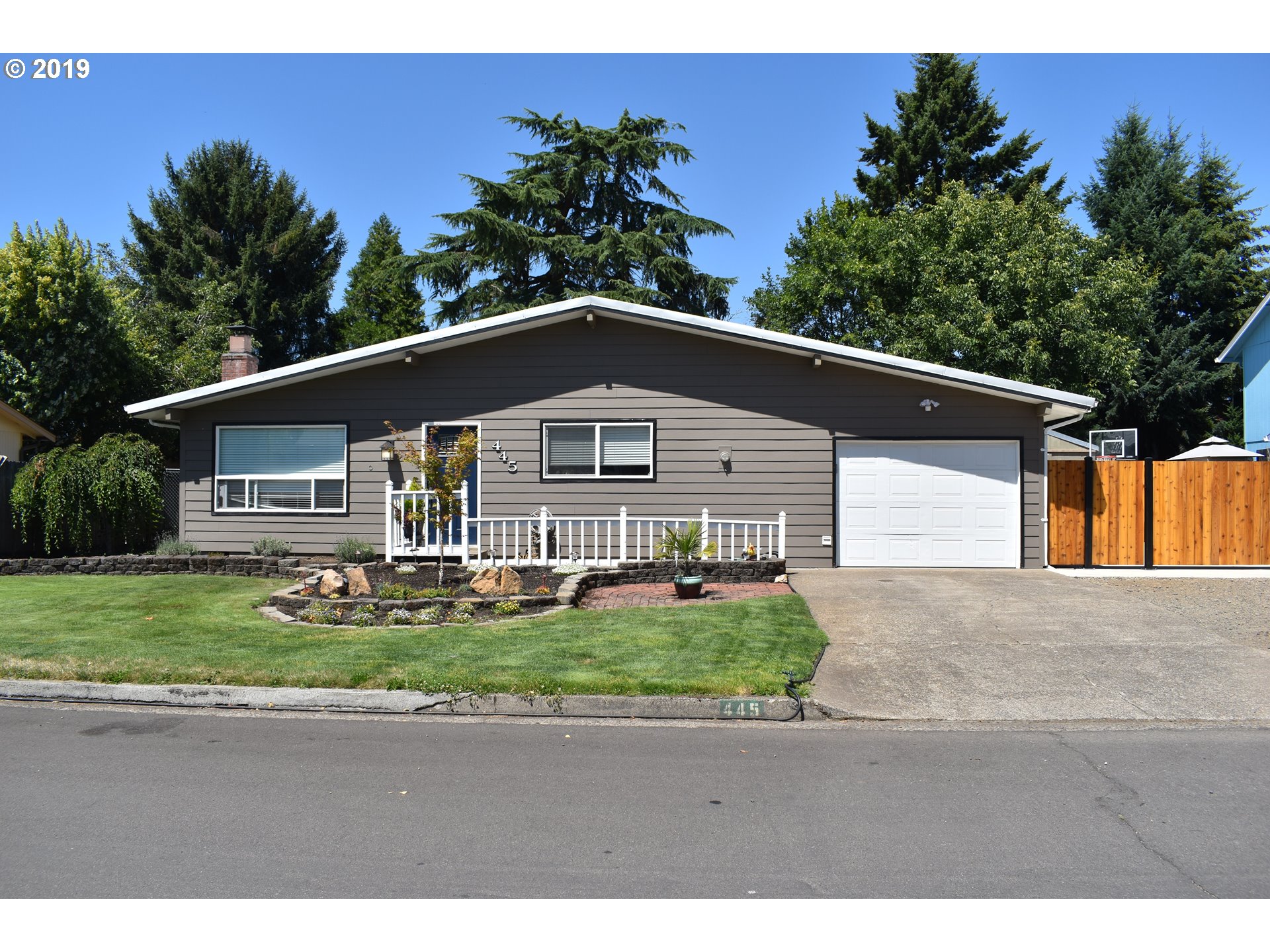 445 AUTUMN AVE Eugene Home Listings - Galand Haas Real Estate